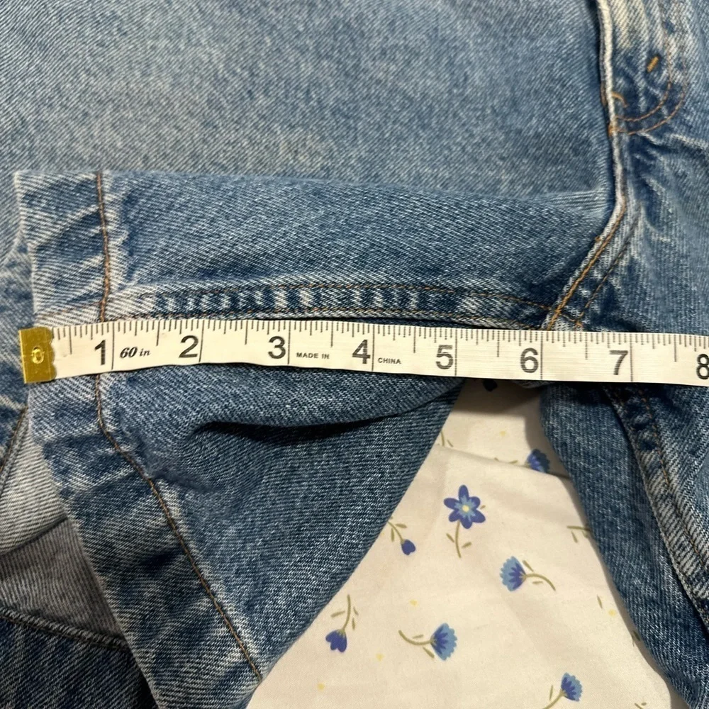Vintage ‘96 Levi's 540 Men’s Sz: 42 Relaxed Fit Jorts Denim Blue Shorts.